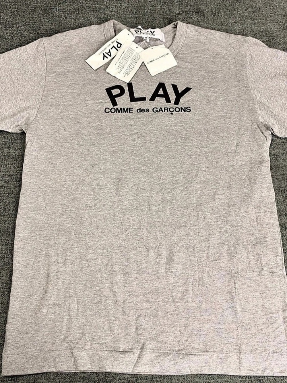 Comme des Garcons CDG PLAY Grey Heart Logo T-Shirt Medium Brand New With Tags